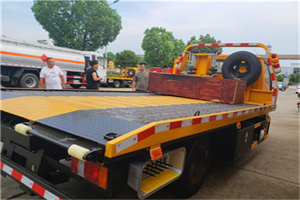 大观园附近拖车电话号码服务